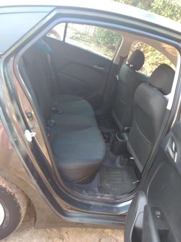 Carro de mulher. * - Foto 4