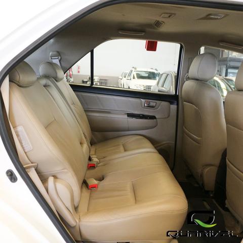 Hilux sw4 2014/2015 3.0 srv 4X4 7 lugares 16V turbo intercooler diesel 4p automatico - Foto 7