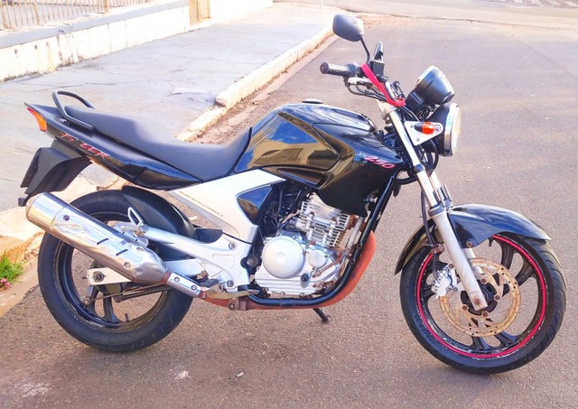 YAMAHA FAZER 250 ANO 2008 MOTOR REVISADO DOC OK PEGAR E ANDAR ACEITO TROCA