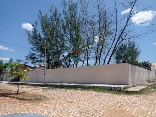 Alugo uma Excelente Chácara no bairro Bela Vista, localizado na cidade de Mossoró / RN.