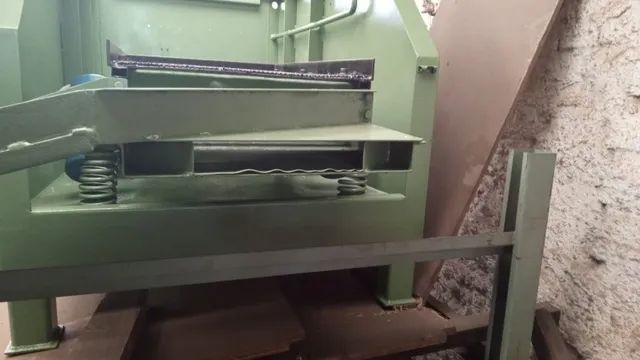 peneira vibratória usada com dois motovibradores  c contenção de fluídos  - Foto 4