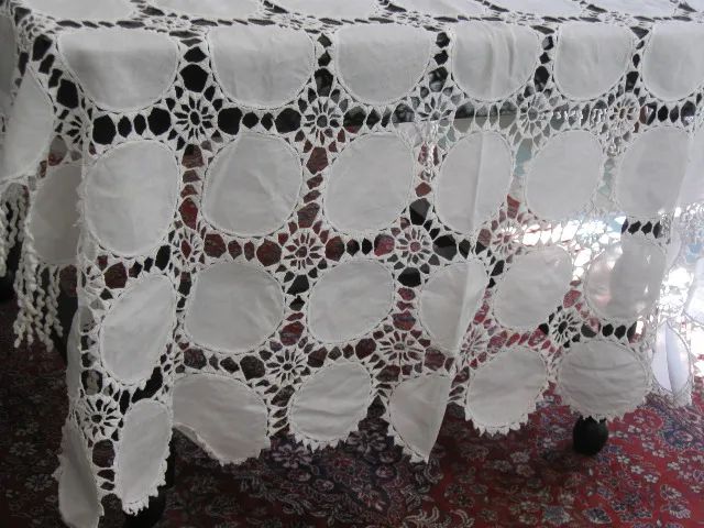 Toalha de mesa de linho entremeio em crochê - 2,15 x 1,60 (no estado) - Foto 6