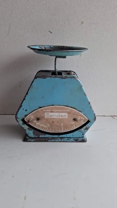 Antiguidade Balança Bender 2Kg anos 70 funcionando 119,00 Pix  - 2709