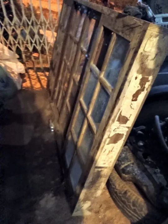 Janelas de madeira antigas - estilo clássico - Foto 3