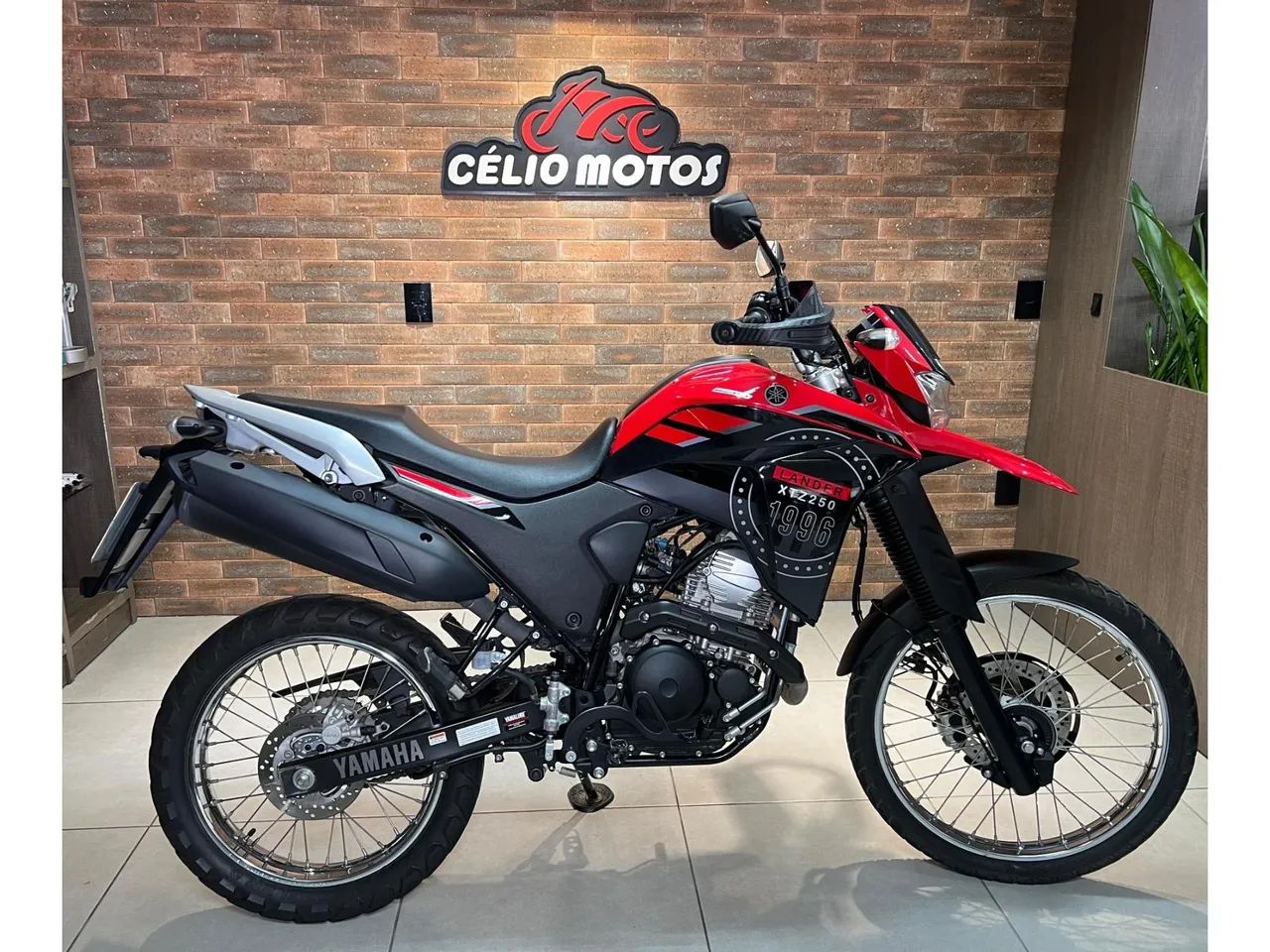 XTZ 250 LANDER VERMELHA 2023/2023