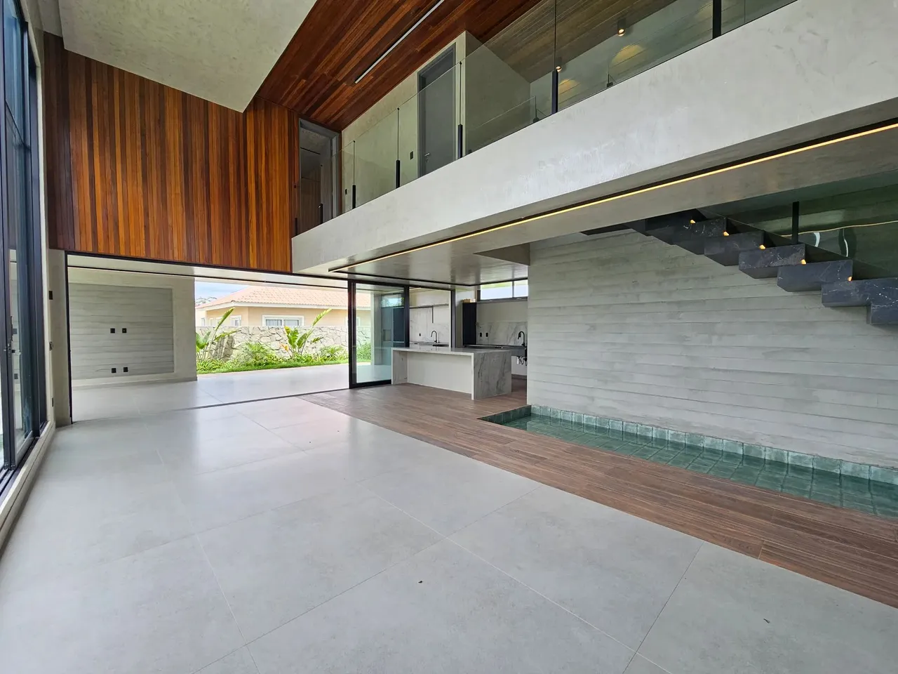 Casa com 4 suítes em Alphaville