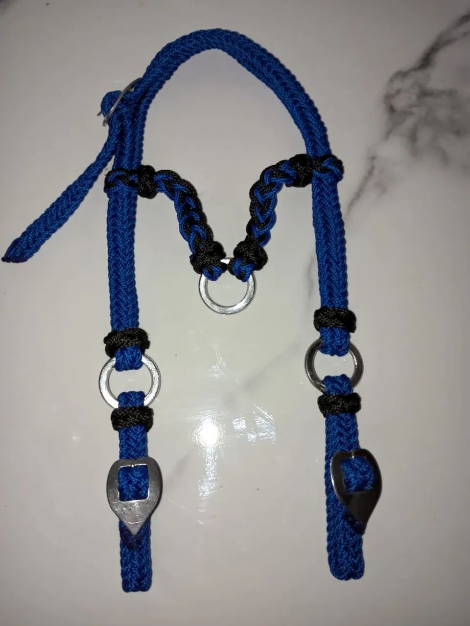 Cabeçada de corda trançada 