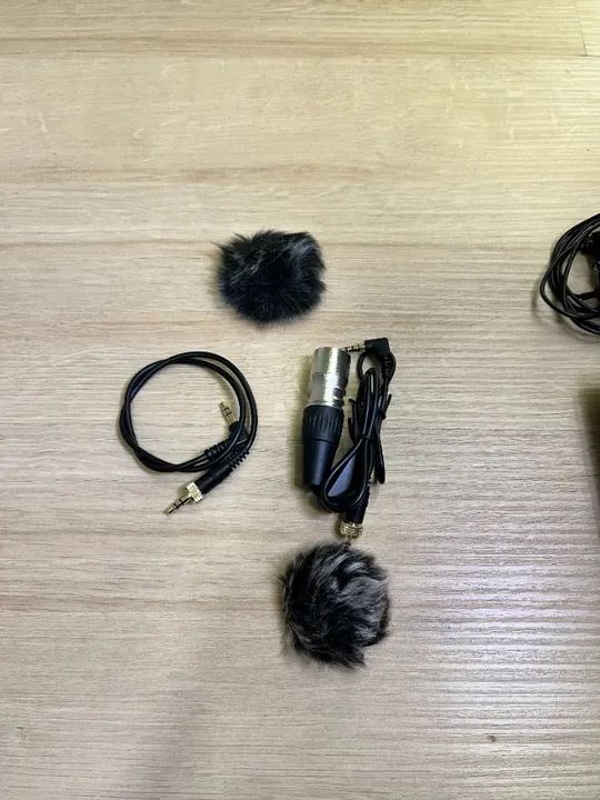  Microfone Lapela Uhf Wireless Mailada Wm10 2 Transmissores - Foto 2
