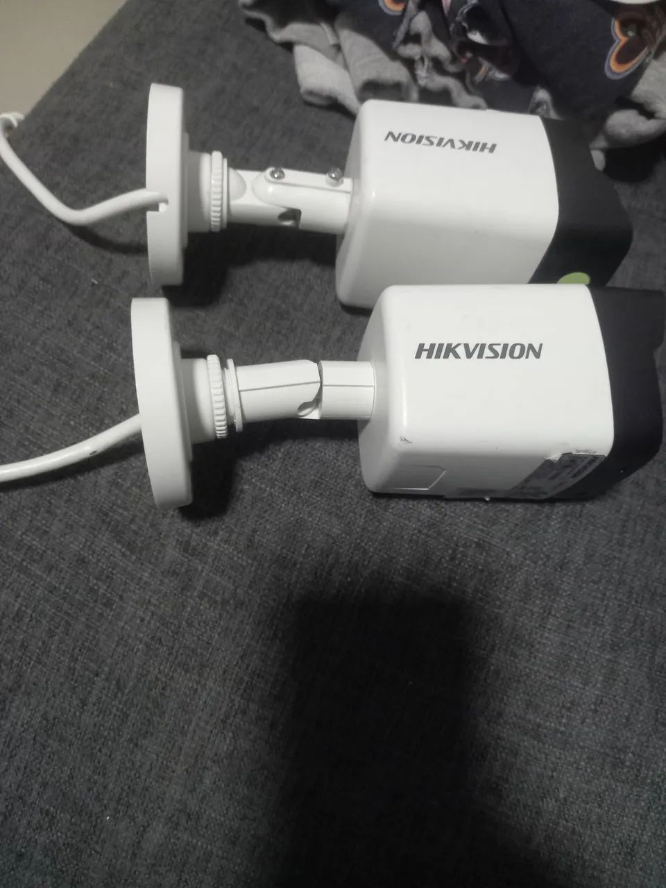  2 Câmera de segurança Hikvision
