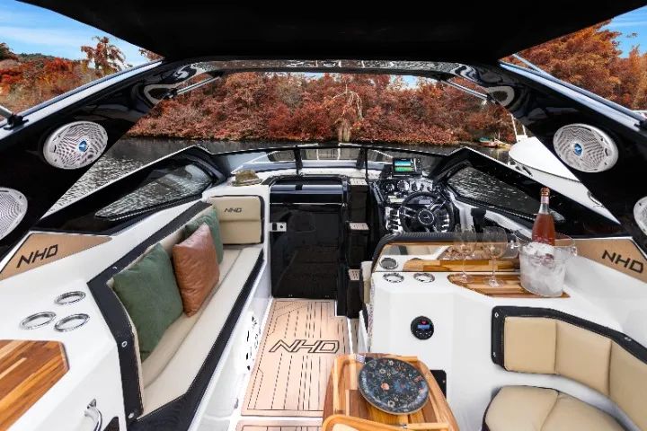 Lancha NHD 265 Cabinada 2025 com motor Mercury 250hp 4T - Zero Milhas - Foto 13