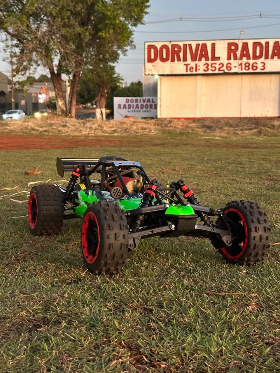 Automodelo Baja 5B 29cc 2 Tempos