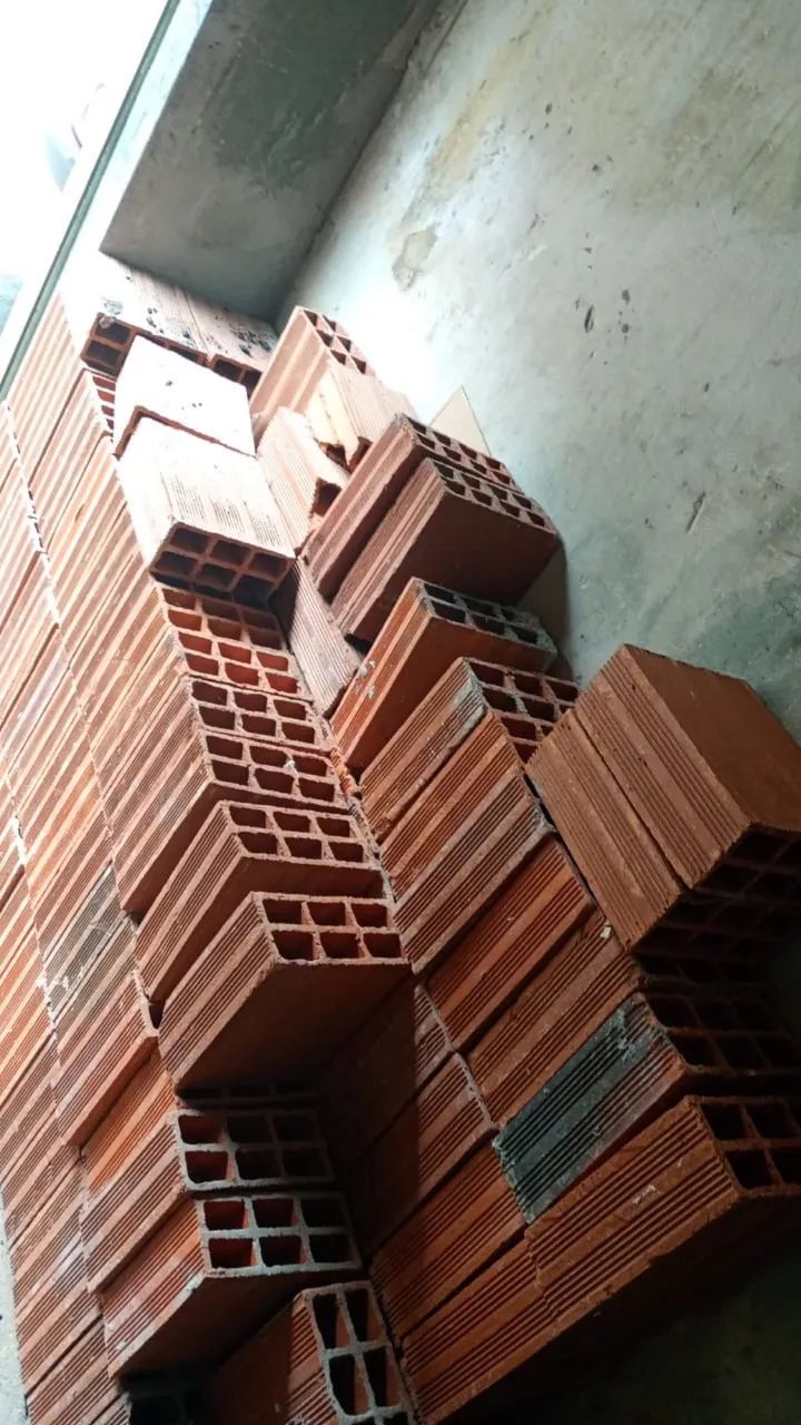 Blocos64850513053058121