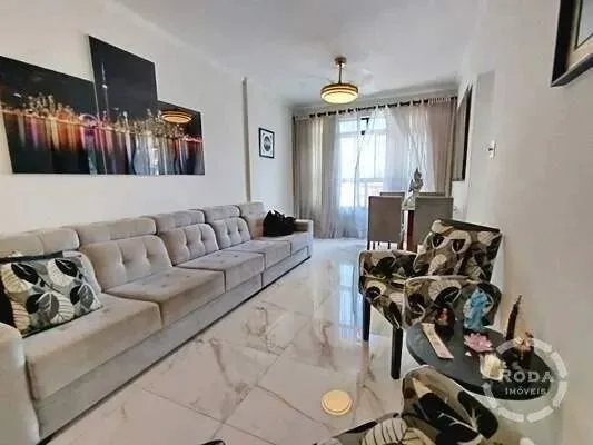 Apartamento à Venda no Embaré, Santos | 2 Dorms (1 Suíte), Dependência e Cozinha Reformada
