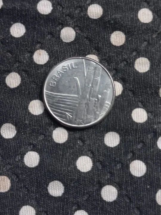 Moeda Brasileira de 1 Cruzeiro de 1980 - Foto 2