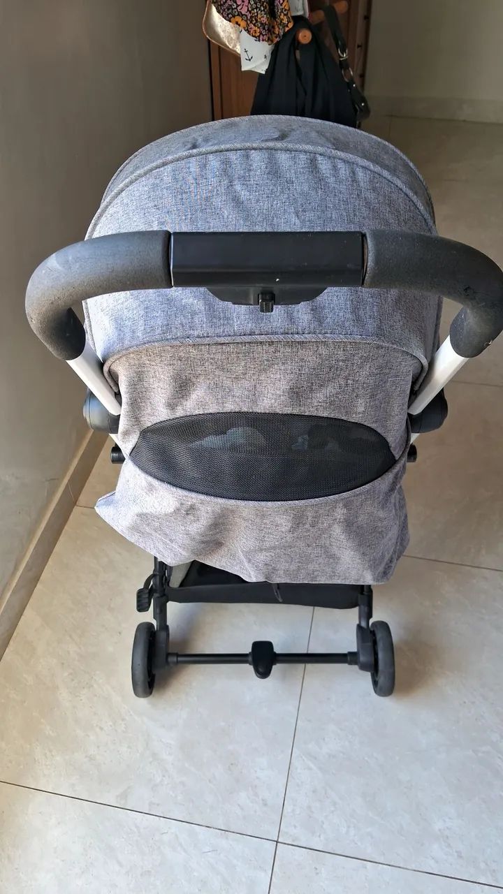 Carrinho de bebê burigotto up cinza