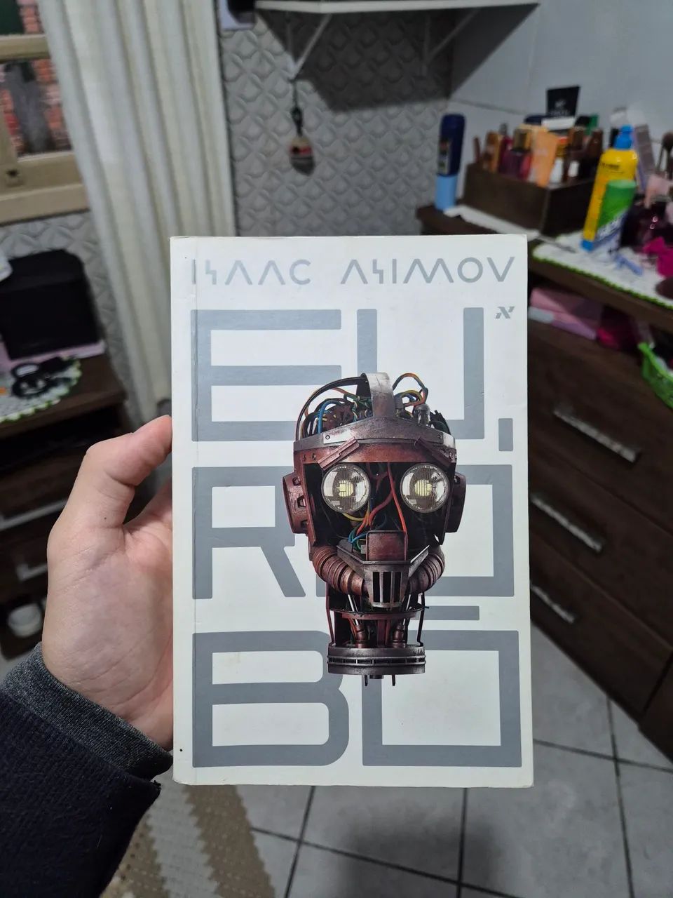 Livro - Eu, Robô - Isaac Asimov - Foto 4