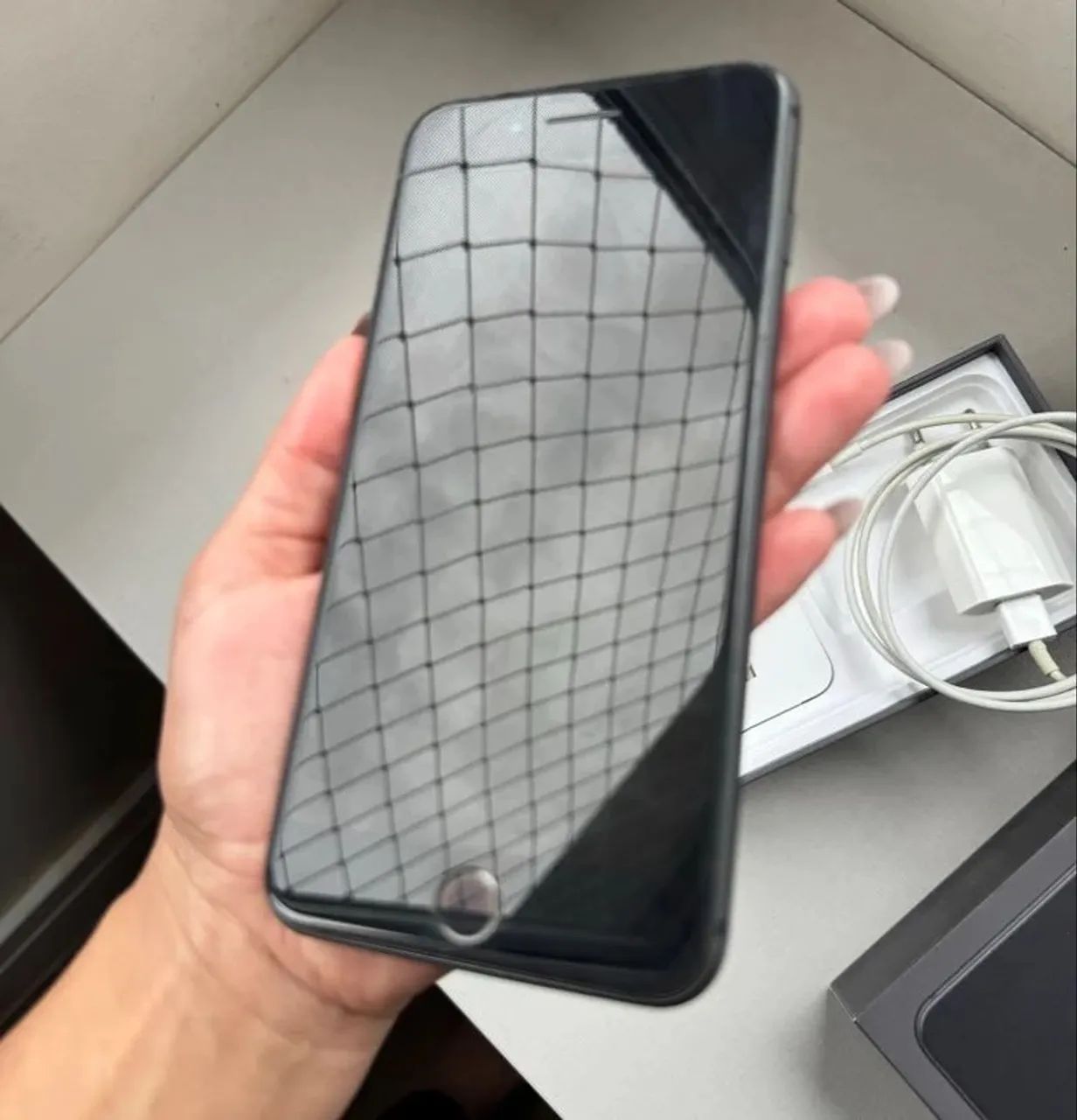 IPHONE 8 PLUS 256GB - EXCELENTE - Foto 2