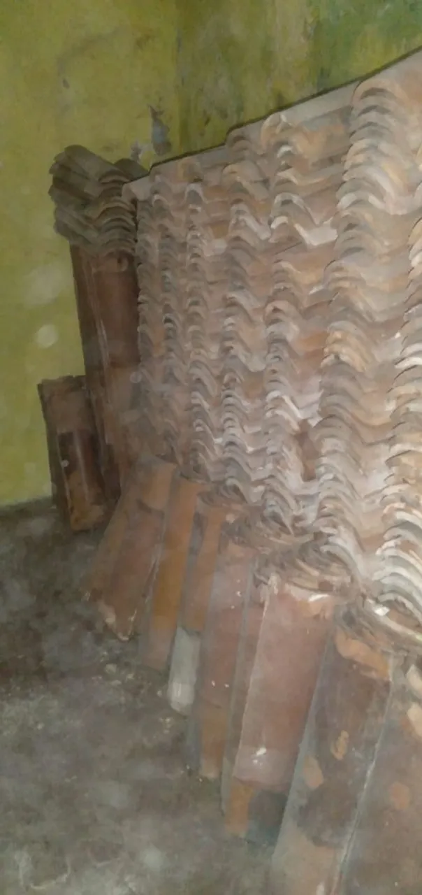 Telhas usadas em bom estado