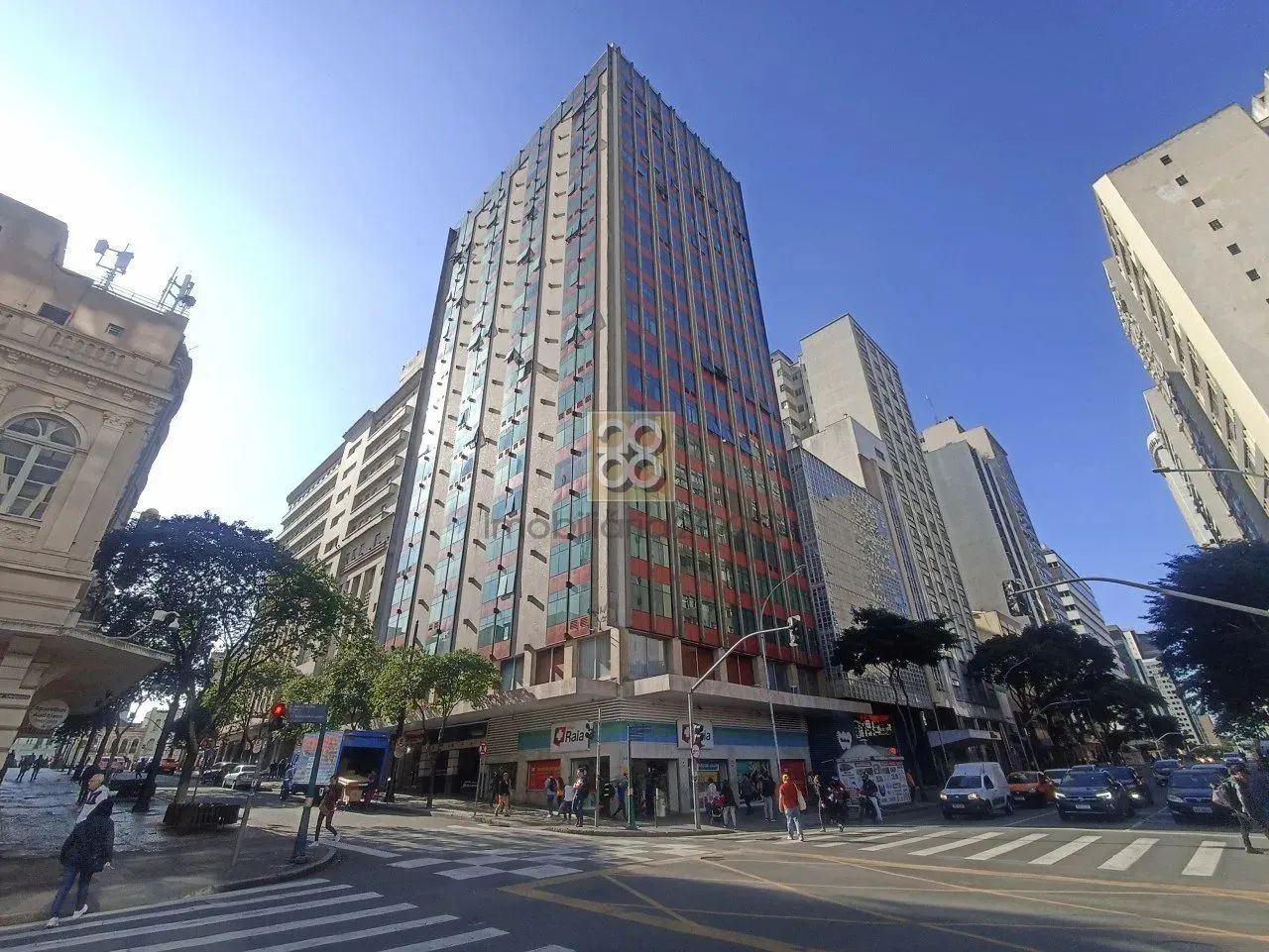Conjunto Comercial - R Barao do Rio Branco, 63 - Centro - Curitiba - PR