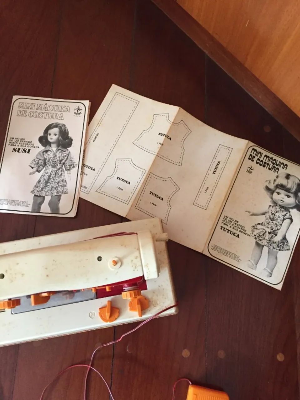 brinquedo de coleção maquina de costura - dec 80 - Foto 3