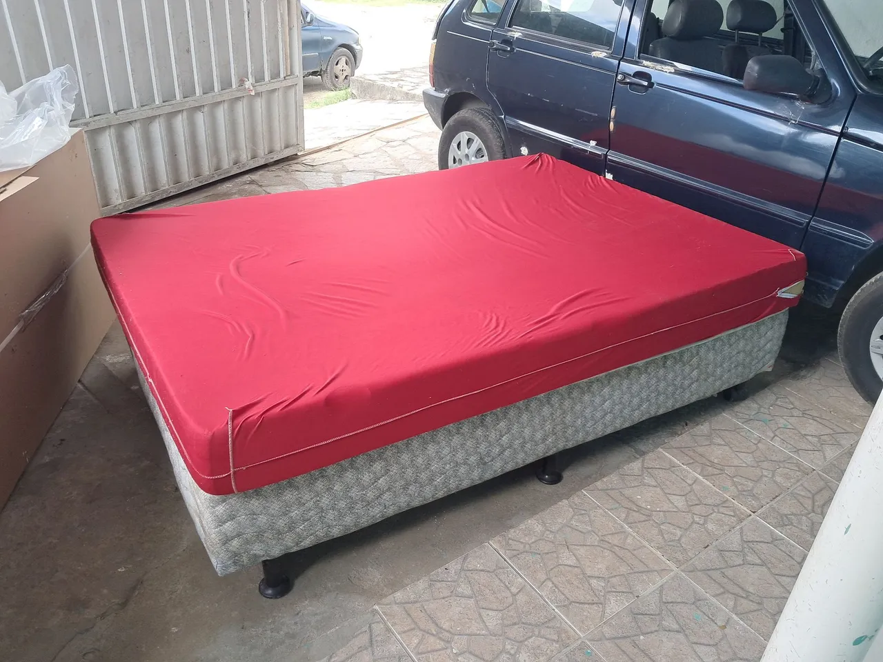 Cama Box Casal com Colchão Vermelho