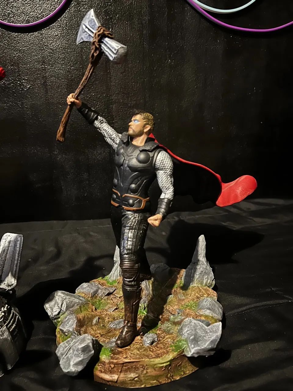 Lote 4 Vingadores 3D Marvel: Black Panther, Homem de Ferro, Capitã Marvel e Thor - Foto 2