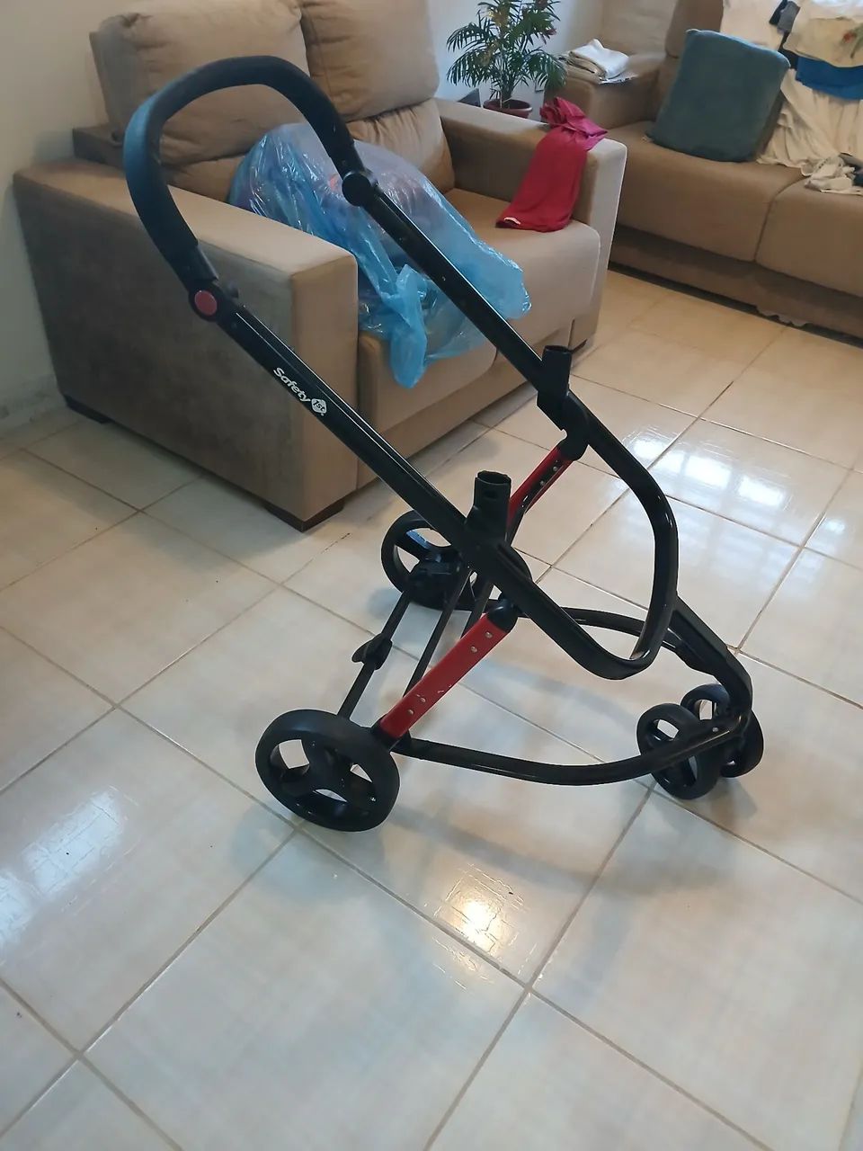 Carrinho de bebê, bebê conforto e Moisés. - Foto 3