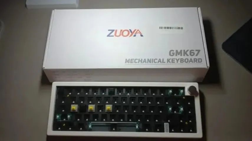 Teclado Custom GMK67 Branco Novo - Foto 2
