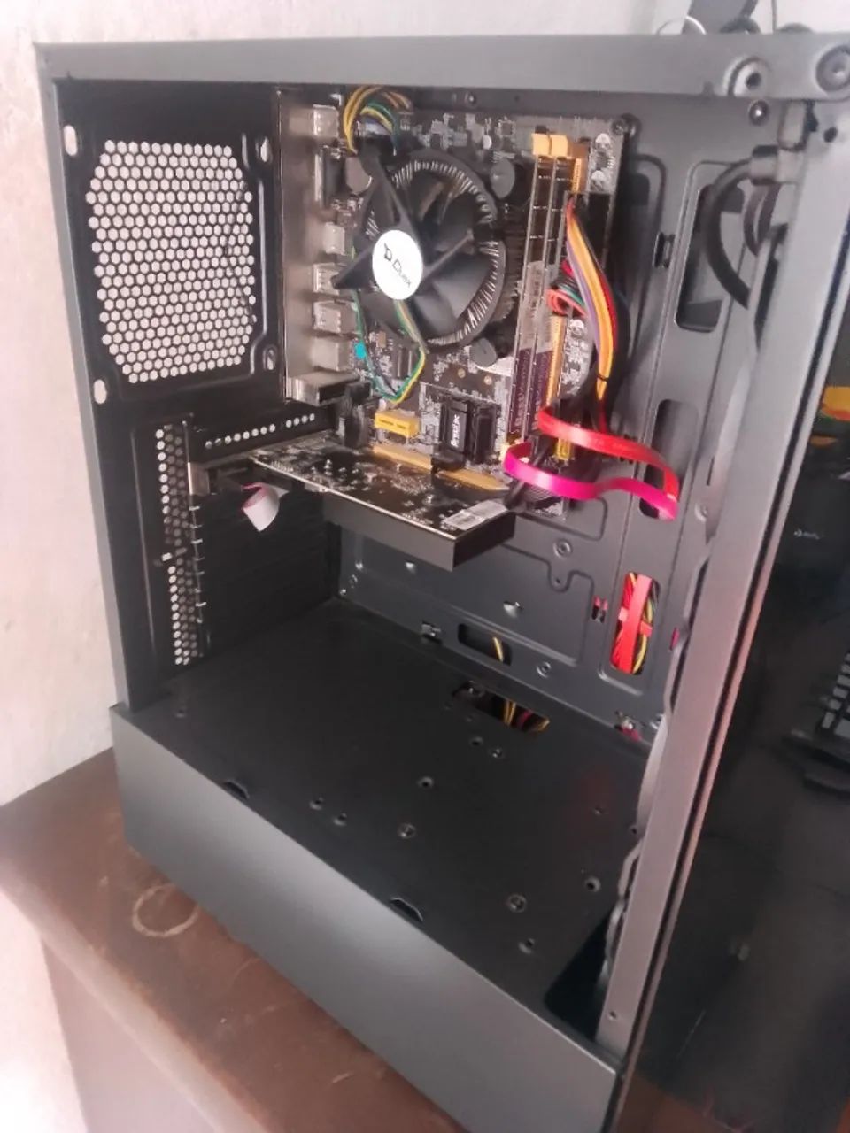 PC gamer64312828376577120