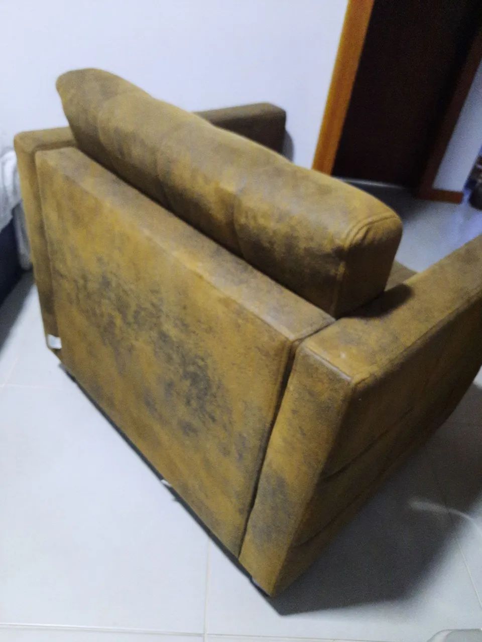 Super comfortable armchair64352547066882121
