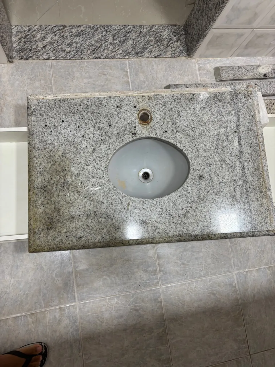 VENDO PIA DE BANHEIRO 87x57
