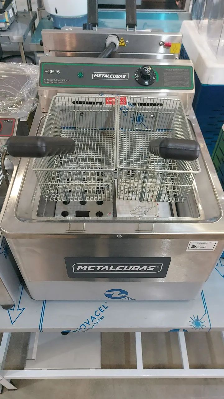 Fritadeira elétrica 15 litros zona fria de óleo Matalcuba 