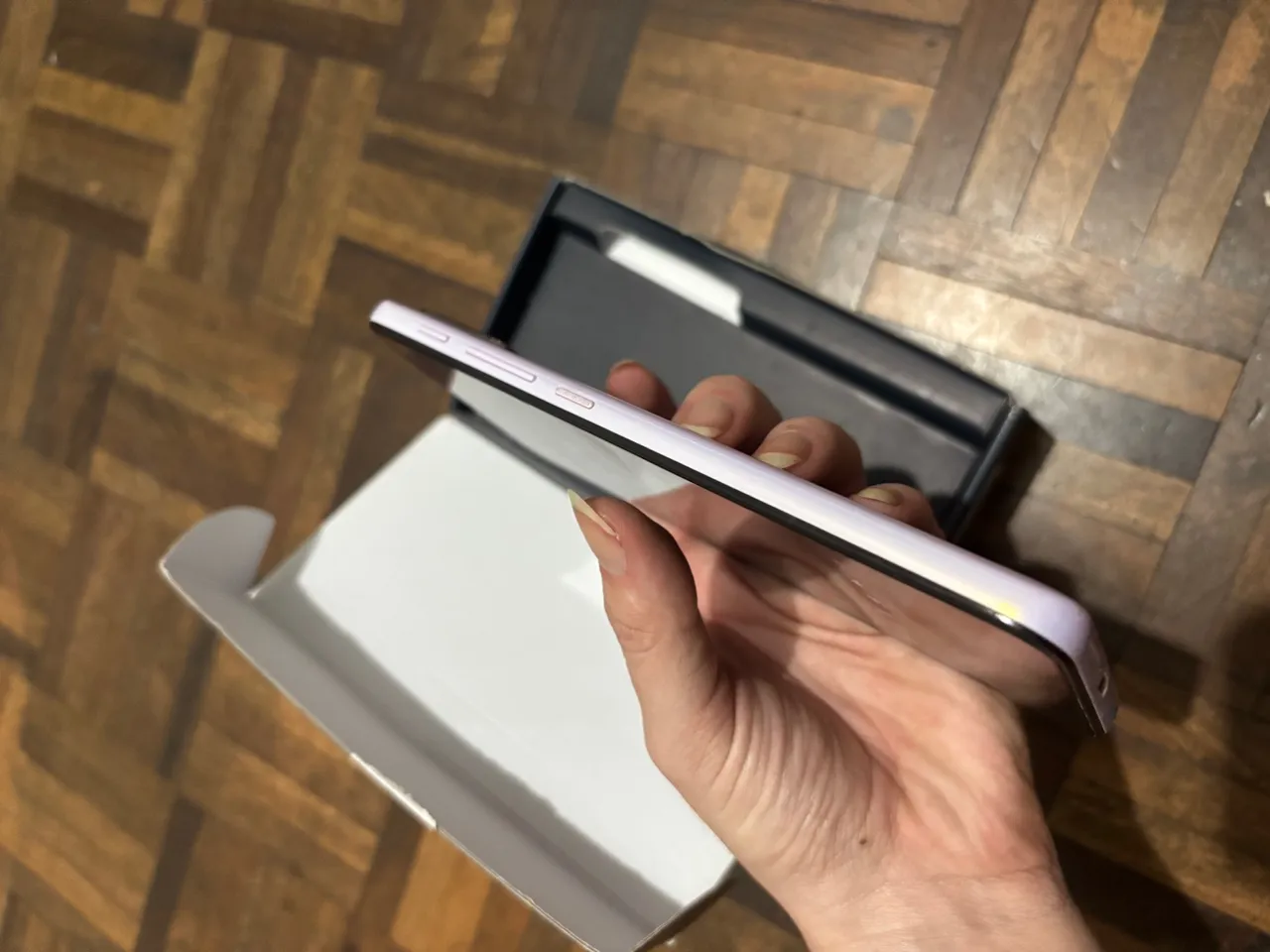 Smartphone Novo - Design Elegante e Desempenho Incrível!