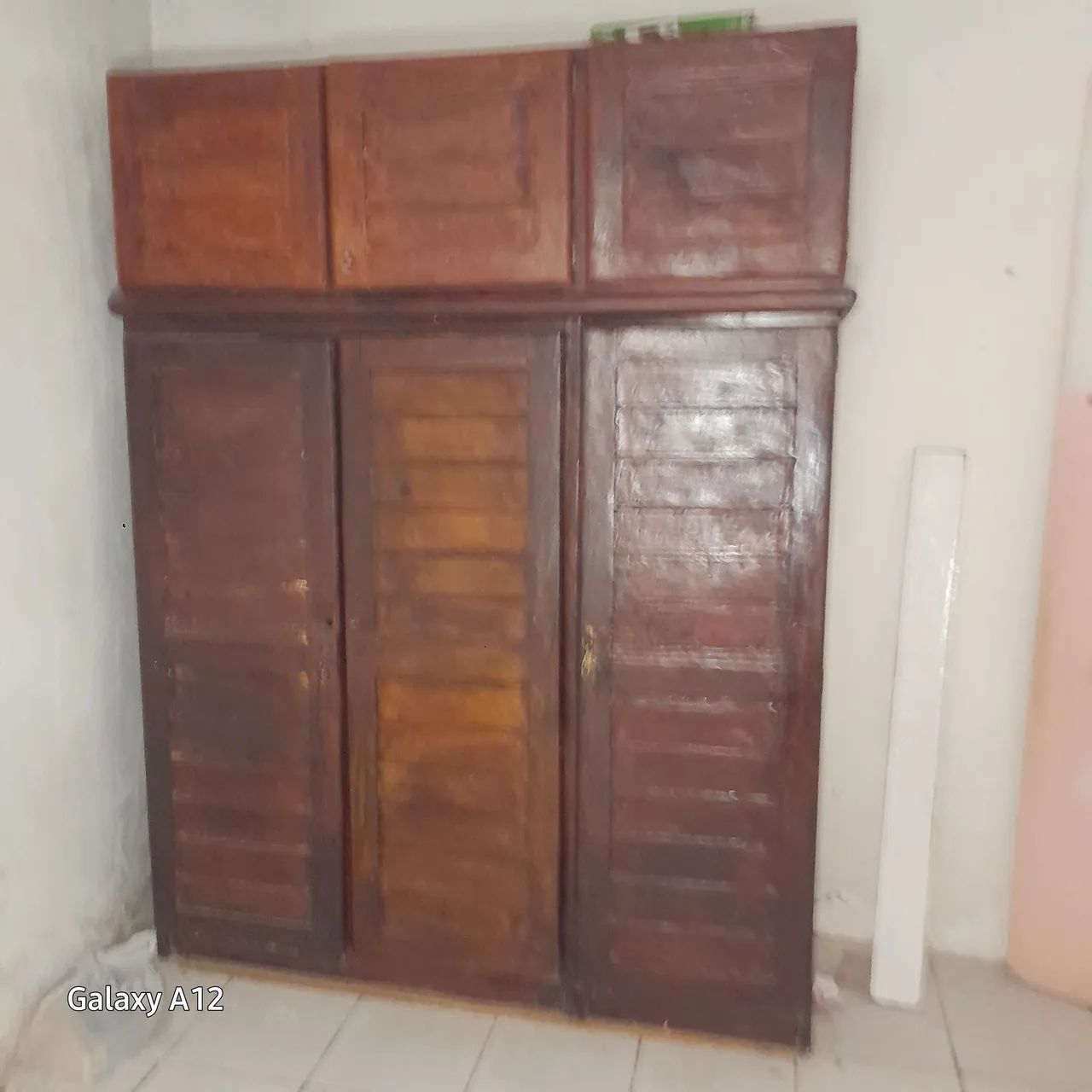VENDE GUARDA ROUPAS DE MASARANDUBA - Foto 2