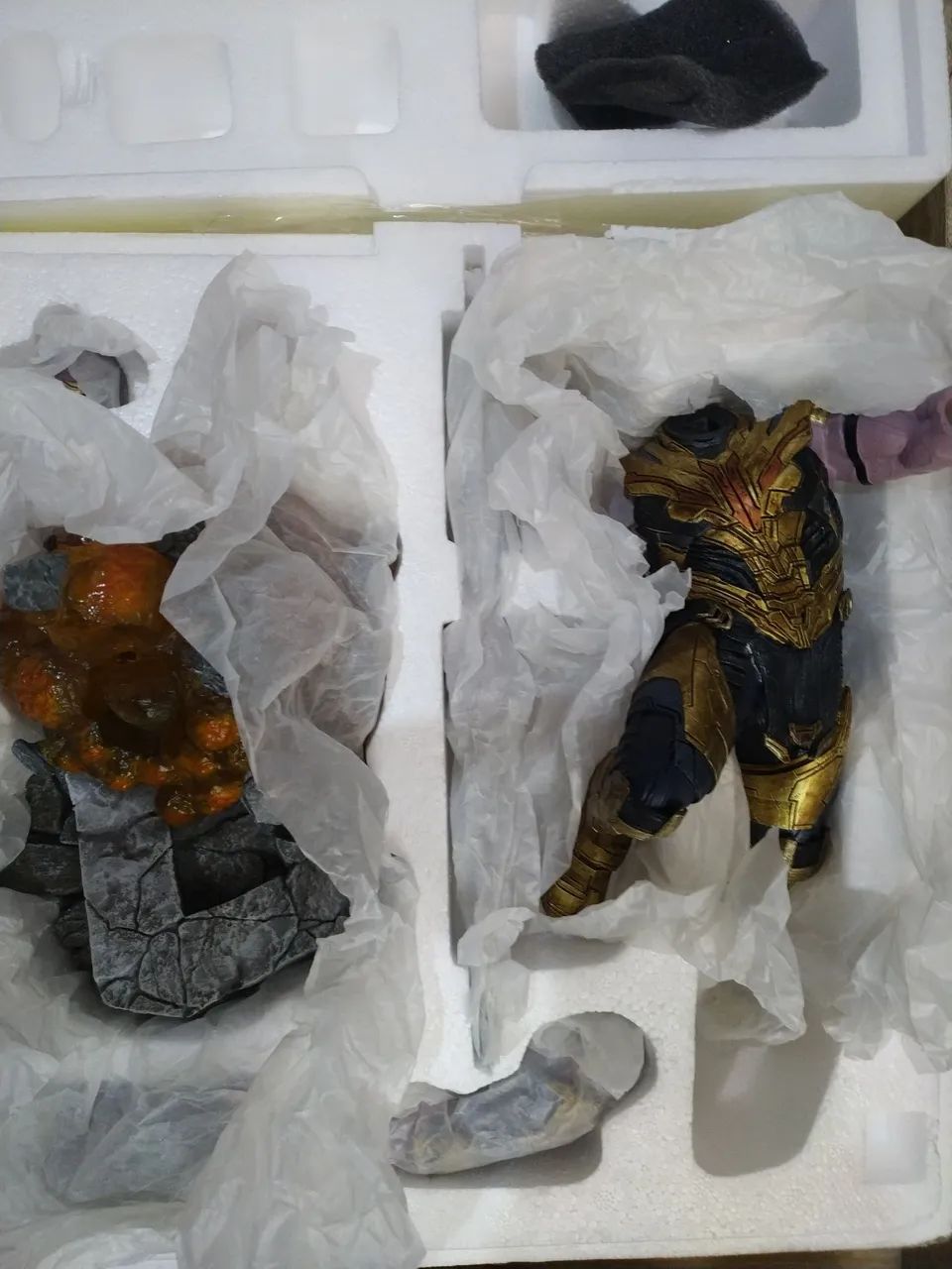  Thanos de luxe ( versão exclusiva) Iron studios 1/10  - Foto 2