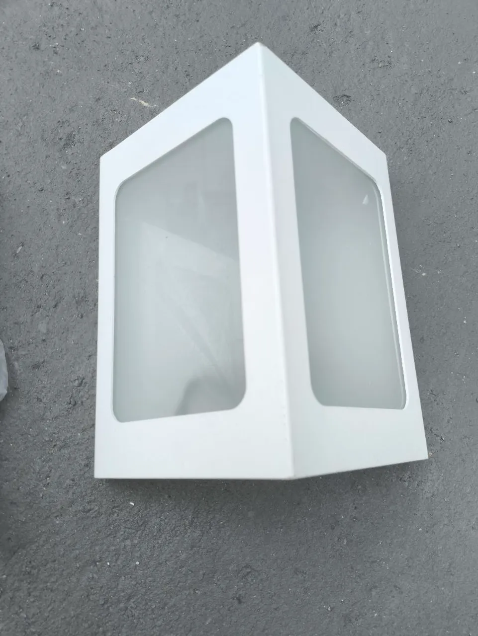 Luminária de Parede Externa Moderna
