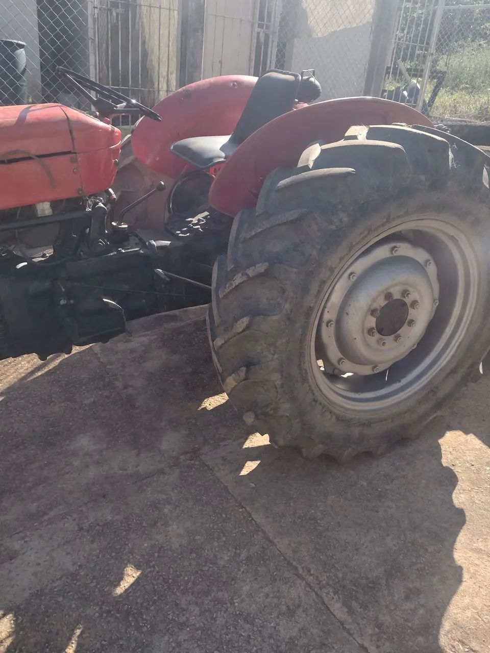 Vendo trator 65x Massey Ferguson  - Foto 4