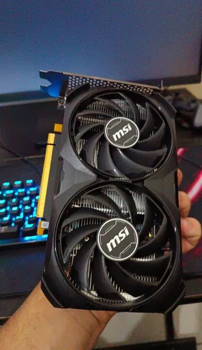 RTX 4060 MSI 8GB  - Foto 3