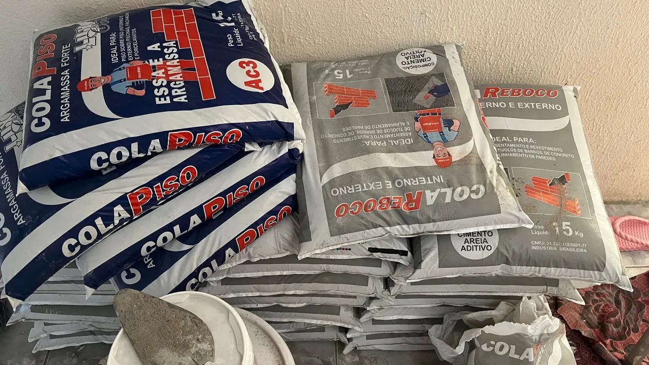 Cola para Piso e Reboco - Ideal para diversas aplicações!