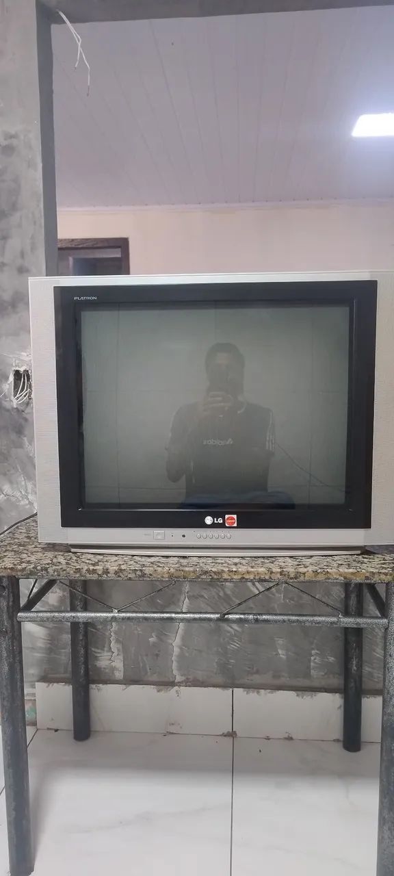 TV LG Flatron 29 polegadas Slim - Tela Plana (Ideal para Retro Games / PS2 / Wii