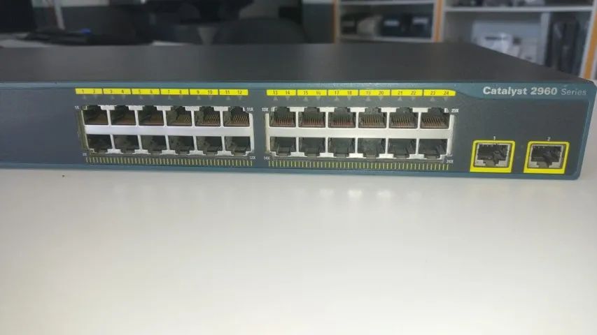 SWITCH CISCO CATALYST 2960 SERIES - Foto 3