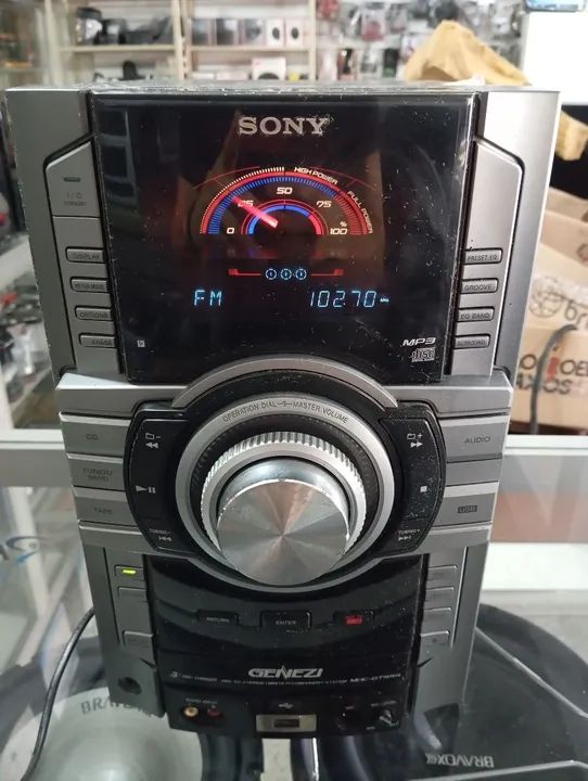 Som Sony com CD Player e Rádio AM/FM