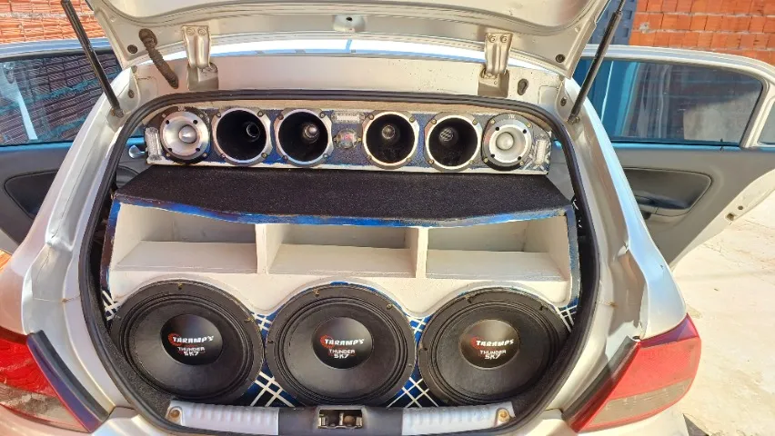 Som automotivo