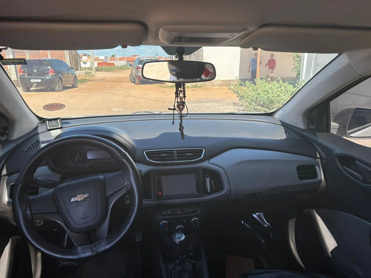 Chevrolet Onix Hatch LT 1.0 8V Flex Power Mec. 4P 2015 - Foto 4