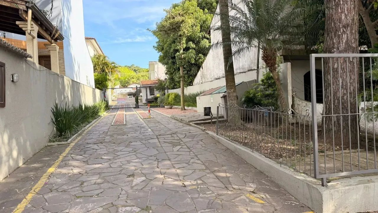 Apartamento reformando, 1 quarto, vaga coberta escriturada - Bairro Camaquã - Foto 12
