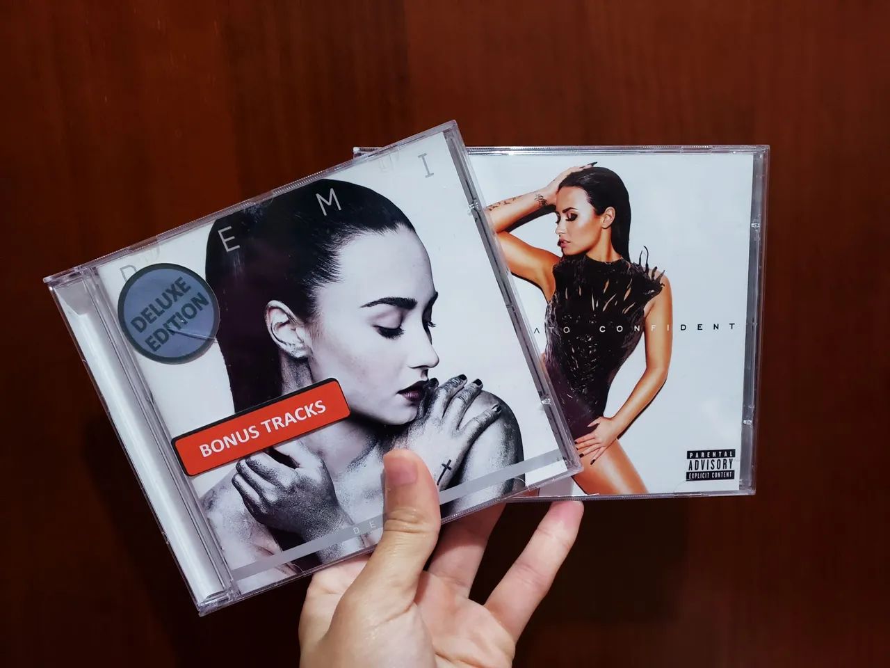 Demi Lovato - Confident e Demi Deluxe 