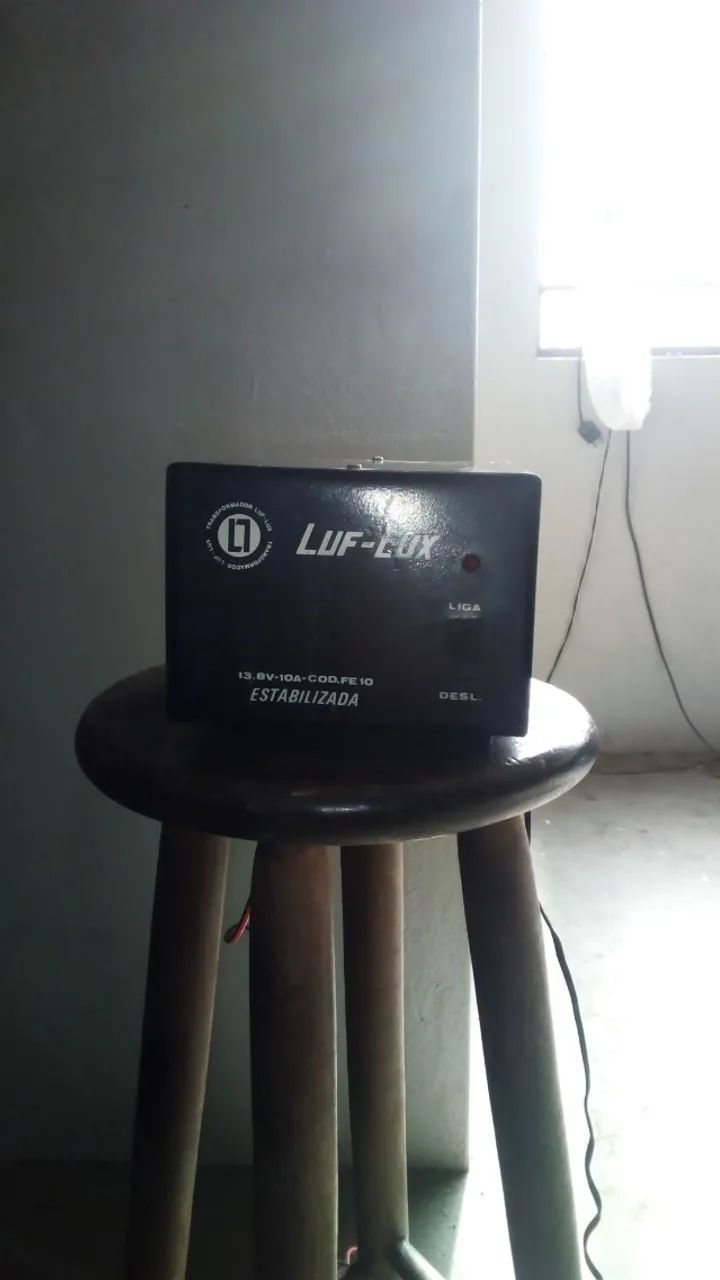Fonte de alimentação de 13,8v por 10 amperes marca luf lux - Foto 2