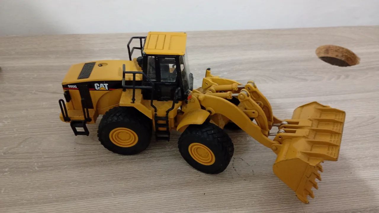 Miniatura, Pá Carregadeira Cat980G original!