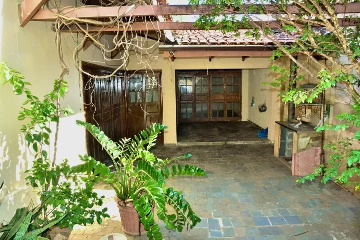 vendo - casa 4/4 - setor central