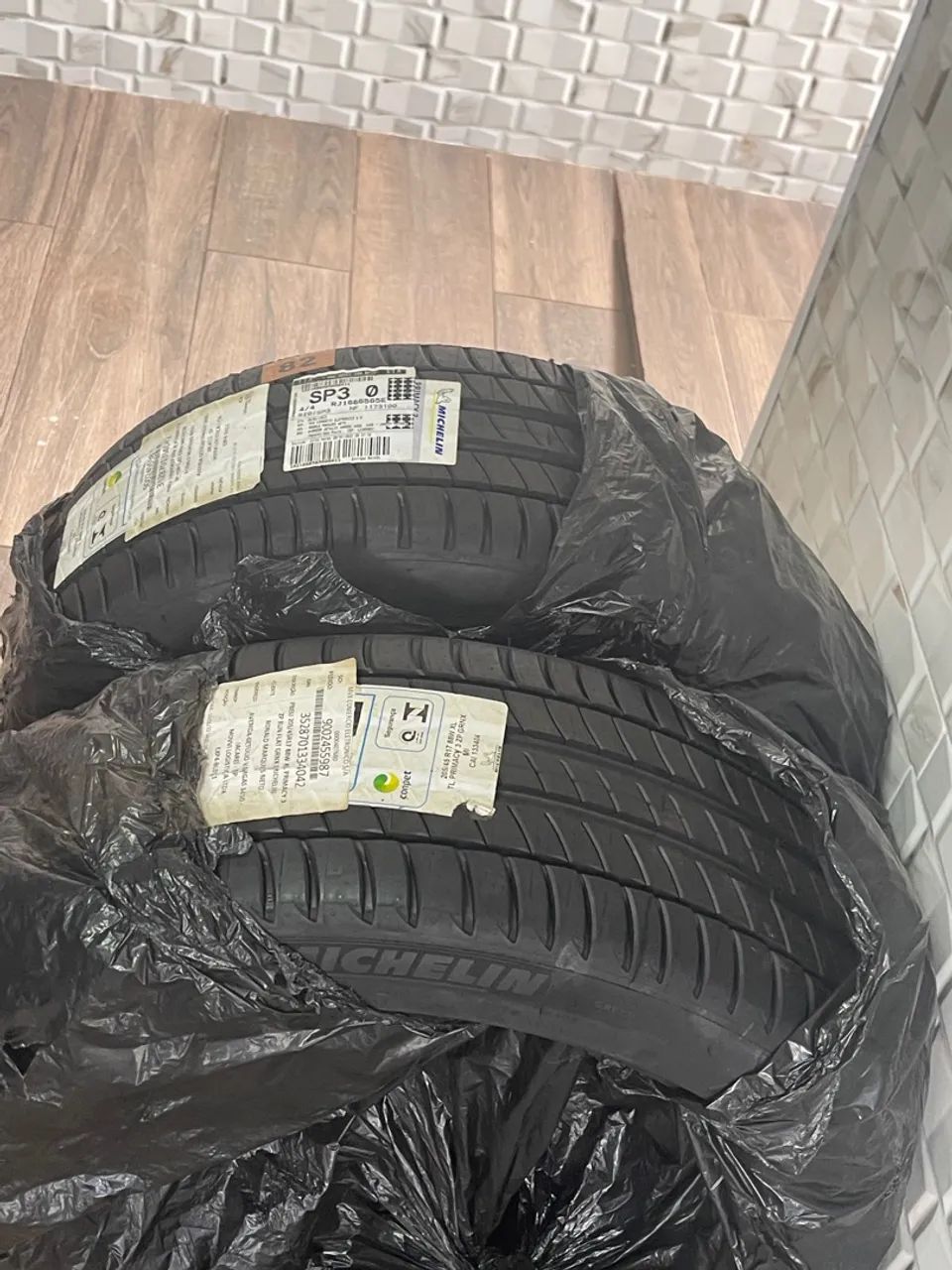 Pneus novo 205-45-17